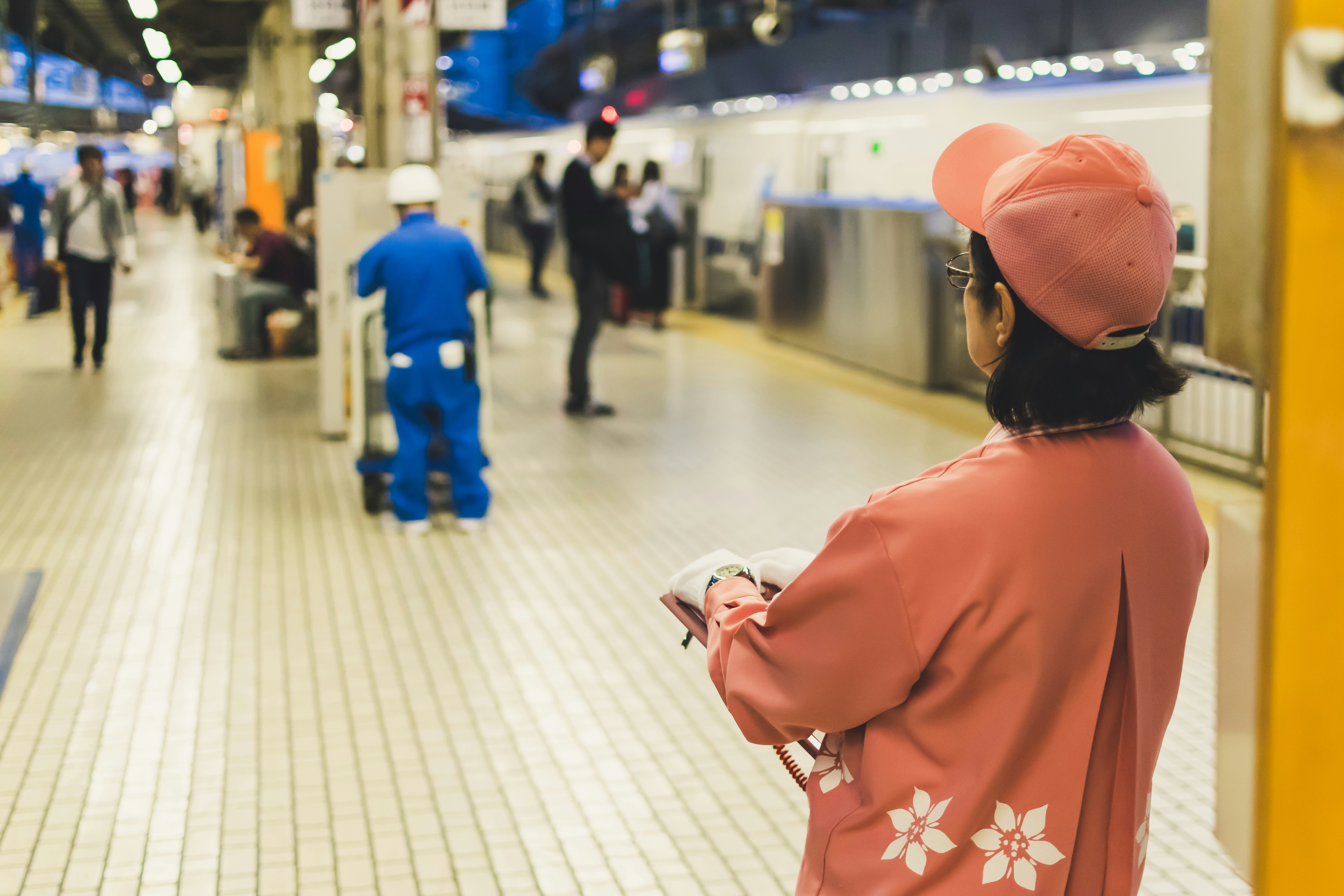 비짓재팬웹(Visit Japan Web) QR 코드를 사용하여 일본 공항 입국 심사를 간소화하는 여행객들